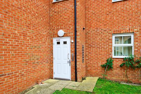 6 Appledore Road, Bedford, MK40 3UZ