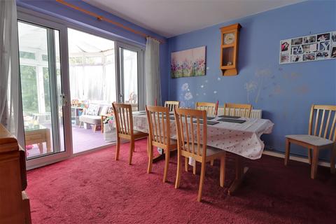 59a Upton Close, Barnwood, Gloucester, GL4 3EX