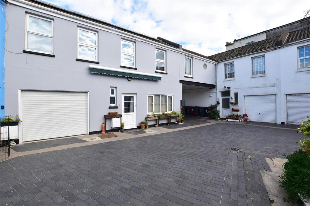 Dorset Place, Hastings 2 bed terraced house for sale £279,000
