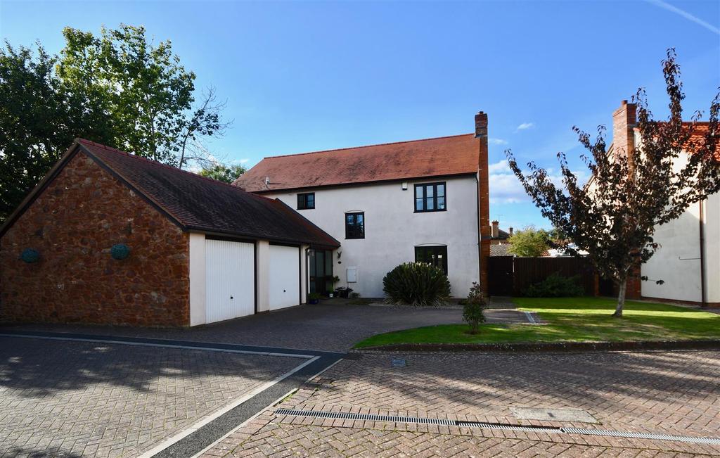 Homefield, Lydeard, Taunton 4 bed detached house £525,000