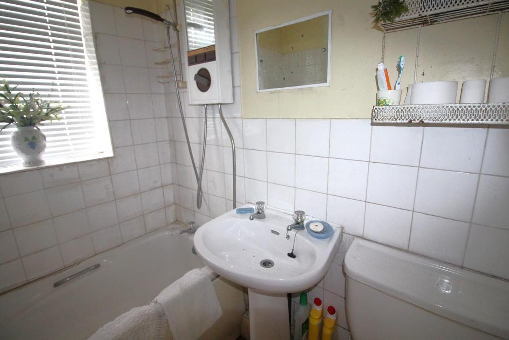 IMG 1899v2.JPG