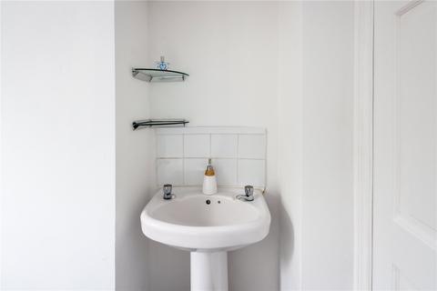 15a Leagrave Street, London, E5 9QX
