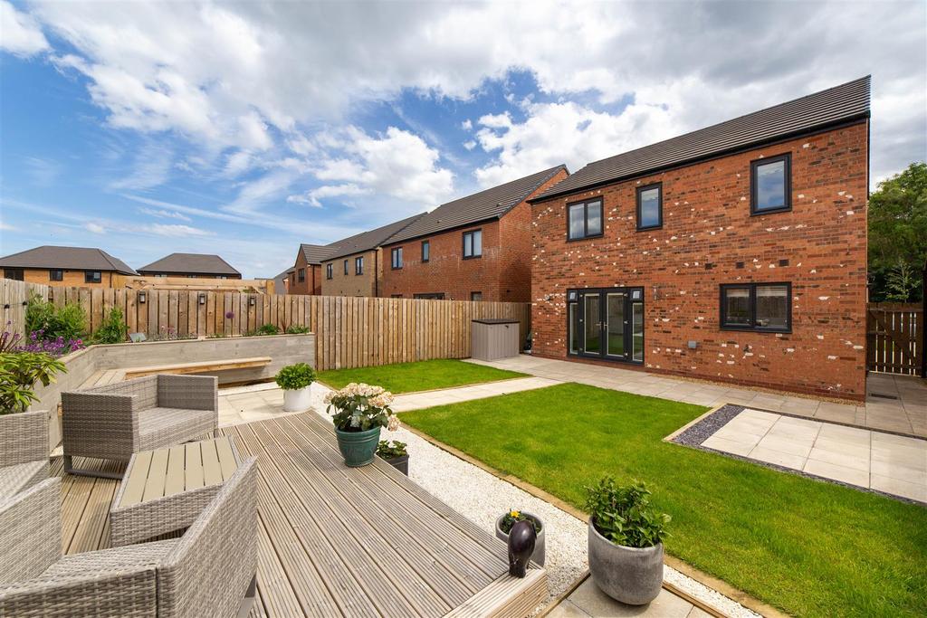 Collier Gardens, Hazlerigg, Newcastle... 3 bed detached house £280,000