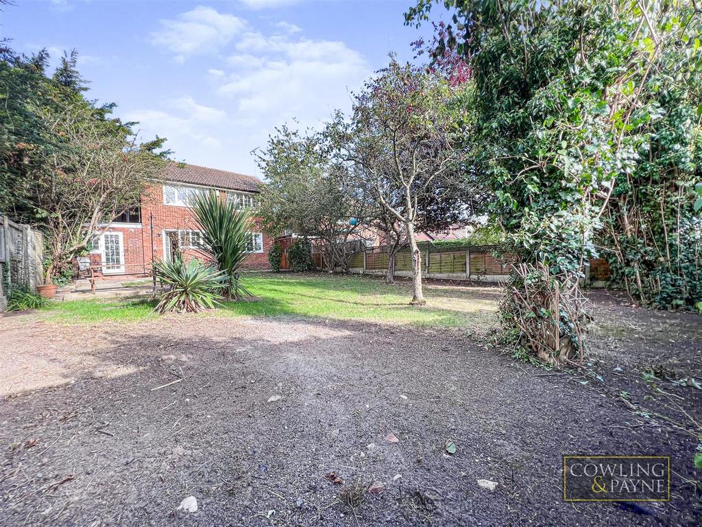 Brock Hill, Runwell, Wickford 4 bed detached house £625,000