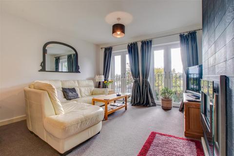 2 bedroom maisonette for sale - Fidlas Road, Cardiff