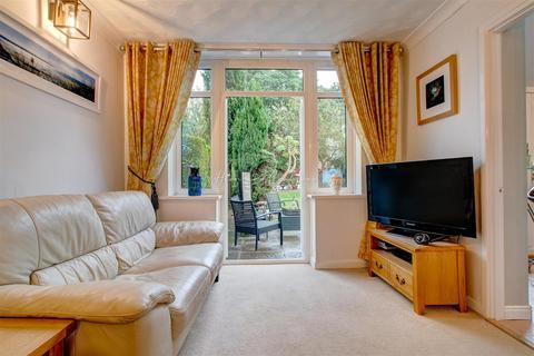 4 bedroom semi-detached house for sale - Lynton Terrace, Llanrumney, Cardiff
