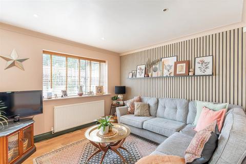 2b Hund Oak Drive, Hatfield, Doncaster, DN7 6RL