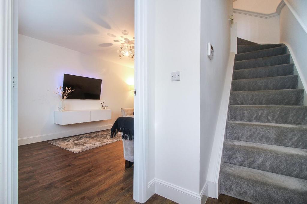 Ambridge Way, Seaton Delaval, Whitley Bay 3 bed semidetached house £