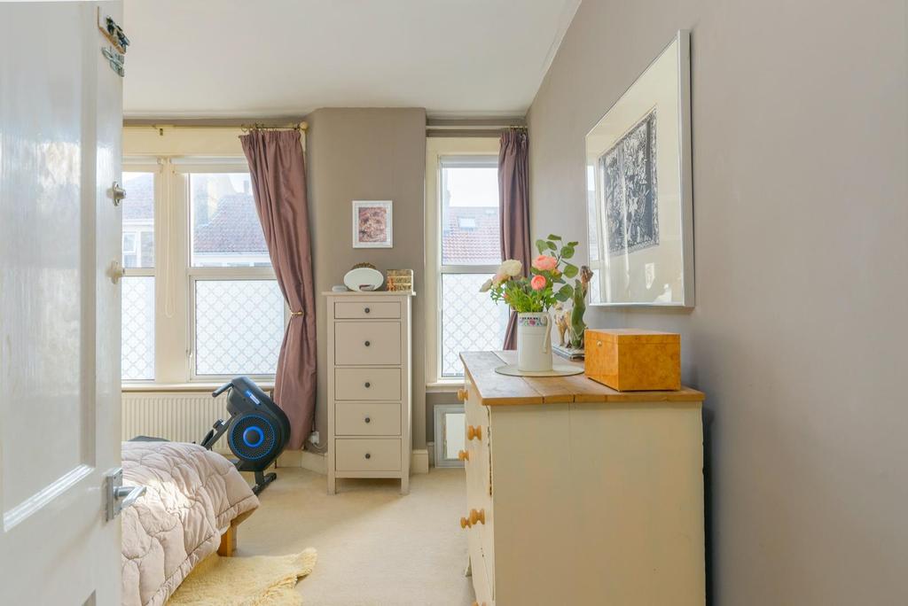 DAORWOTLUAP33 - Bedroom K.jpg
