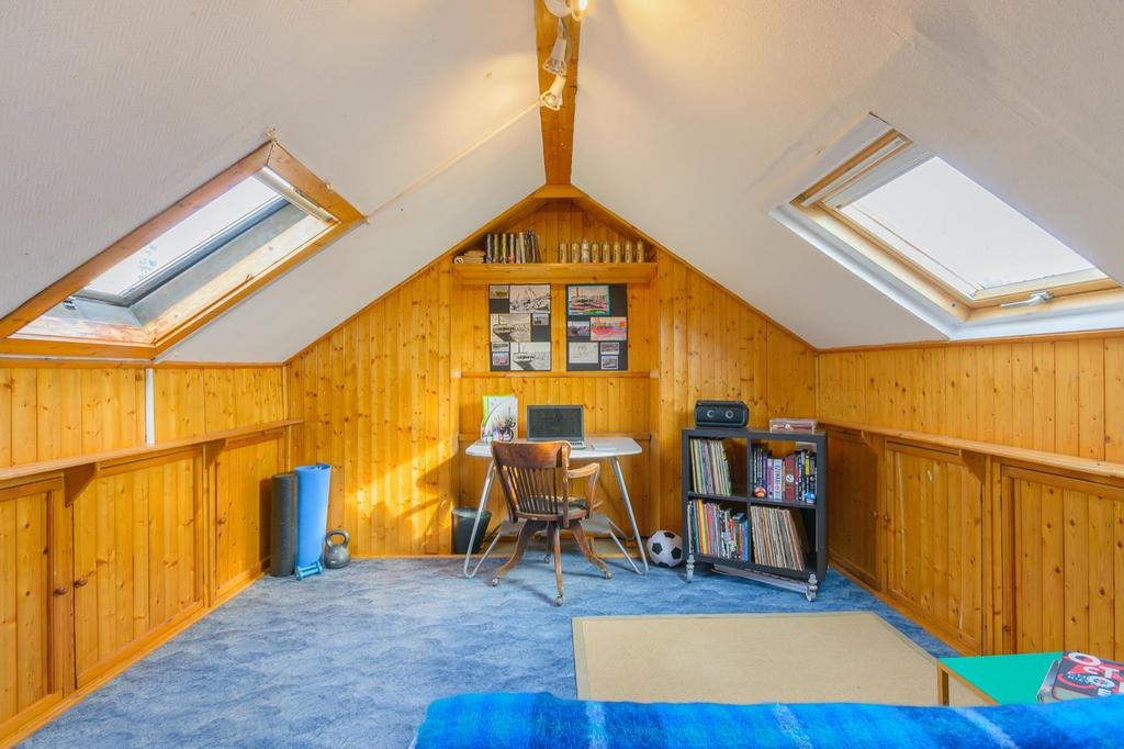 DAORWOTLUAP33 - Loft Bedroom A.jpg