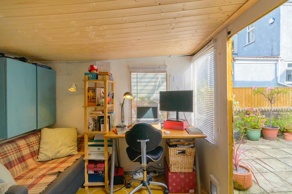 DAORWOTLUAP33 - Garden Office A.jpg