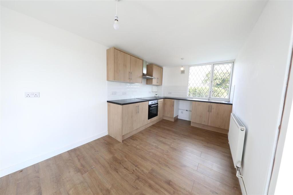 Stroud Crescent West, Bransholme, Hull 3 bed terraced house £80,000