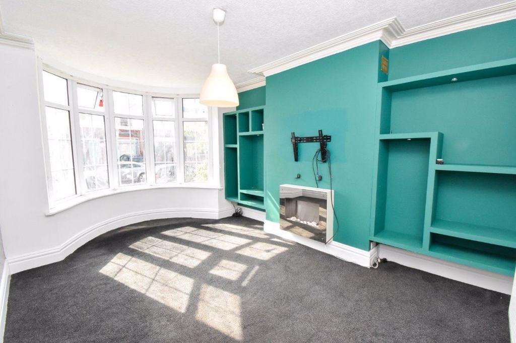 Gloucester Avenue, Blackpool, Lancashire 3 bed semidetached house £