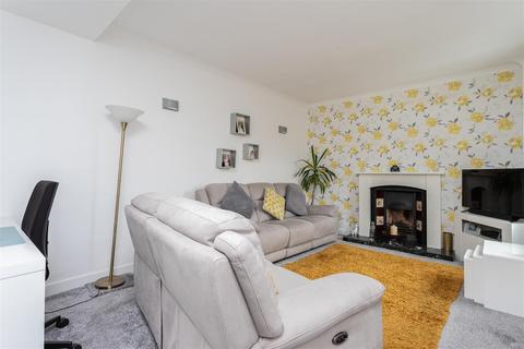 2 bedroom house for sale - Patons Lane, Dundee