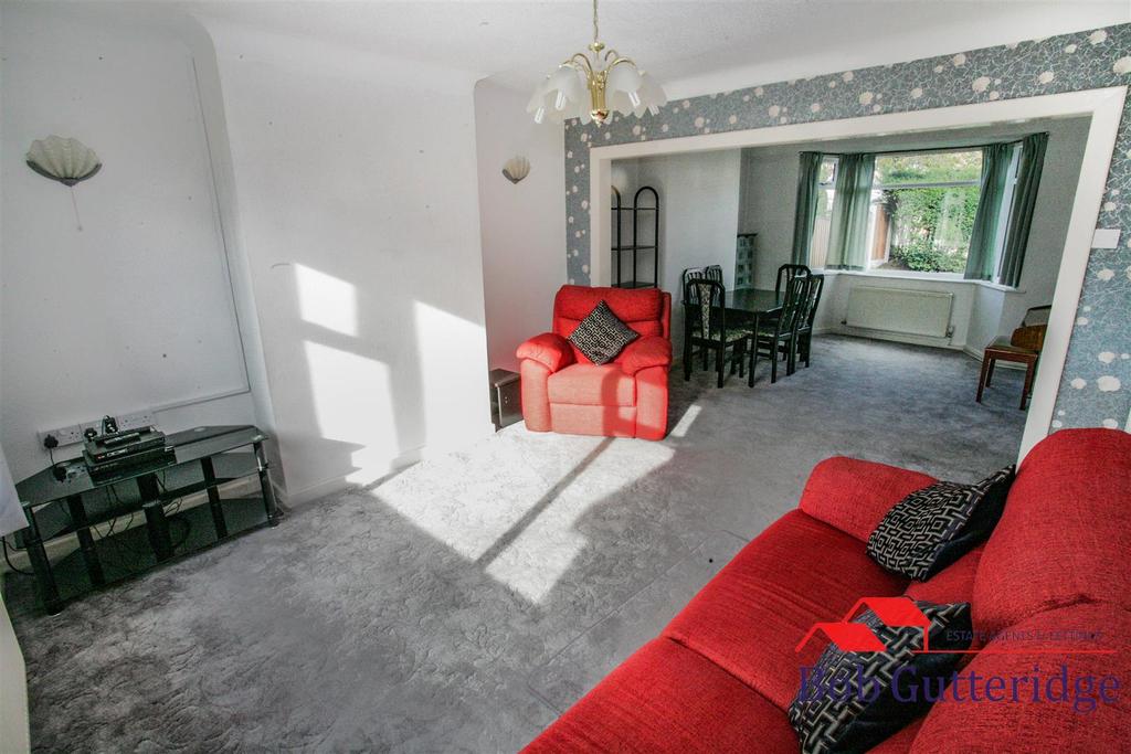 Moorthorne Crescent, Bradwell, Newcastle 3 bed semidetached house £