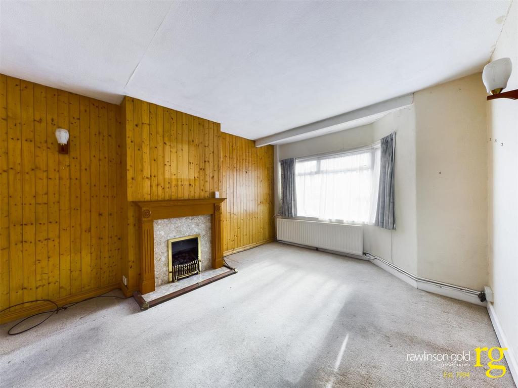 Canterbury Road, Harrow 3 bed semidetached house £600,000