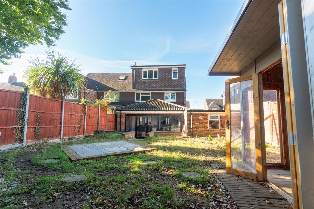 Firs Close, Greenacres, Aylesford 4 bed semidetached house £525,000