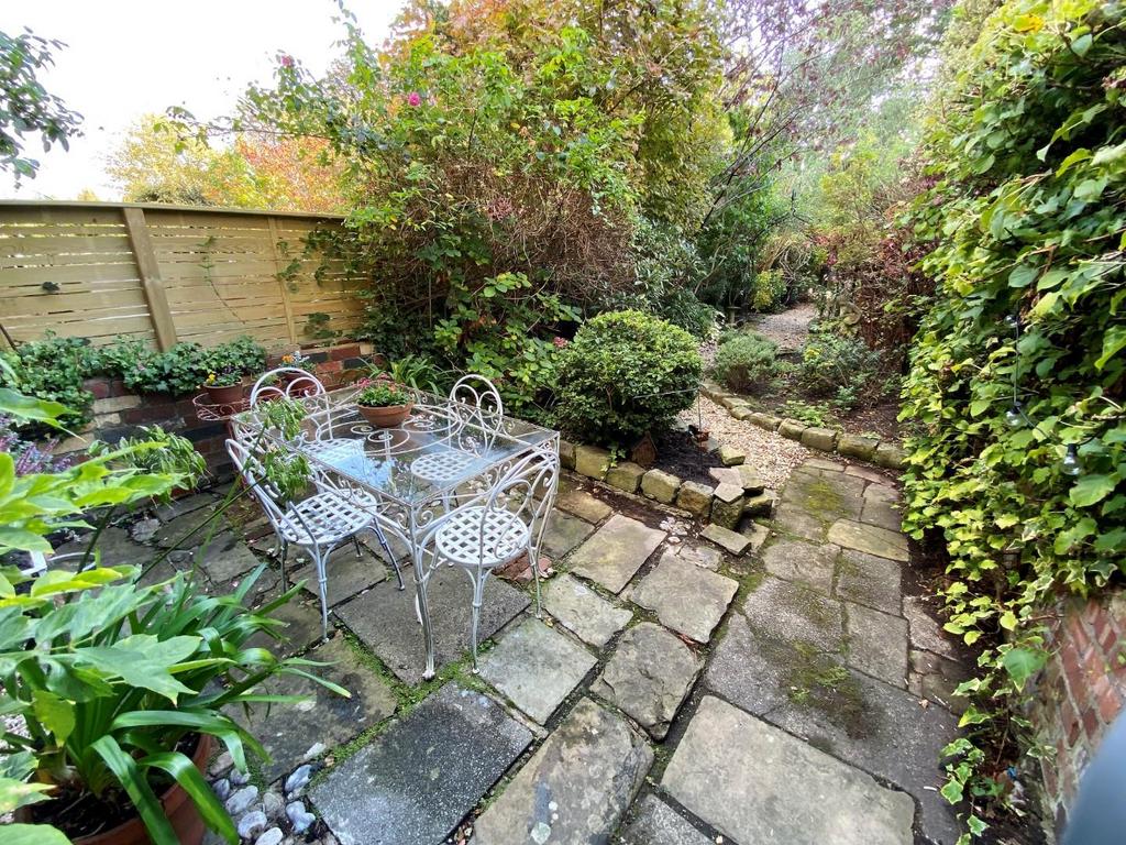 Lidgate Grove, Didsbury 2 bed terraced house £450,000