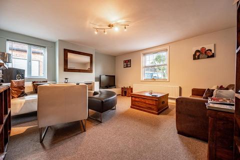 2 bedroom apartment for sale - The Causeway, Dunmow