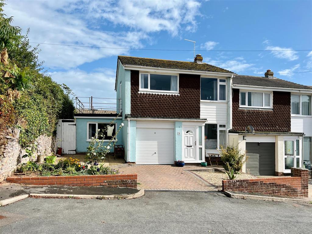 Eden Close, Central Area, Brixham 4 bed end of terrace house £350,000