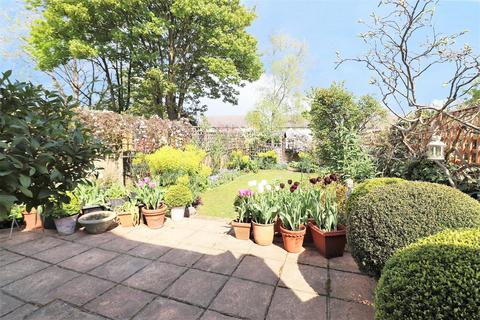 10 Stanhope Road, Sidcup, DA15 7HA