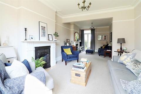 10 Stanhope Road, Sidcup, DA15 7HA