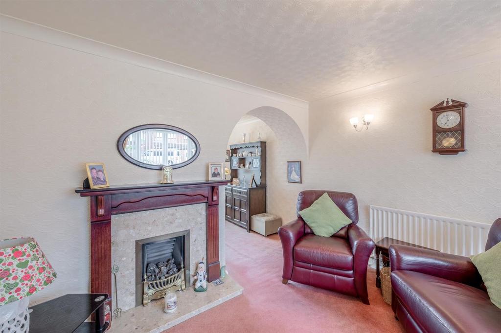 Denleigh Road, Kingswinford, DY6 8PS 3 bed semidetached house for sale