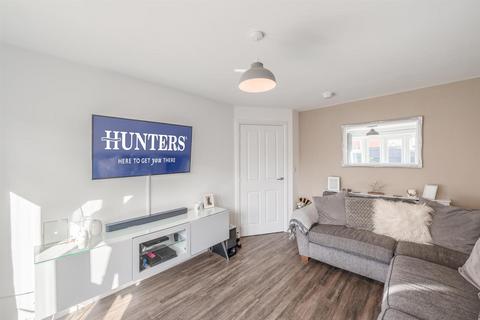 65 Herringbone Way, Kingswinford, DY6 7NE