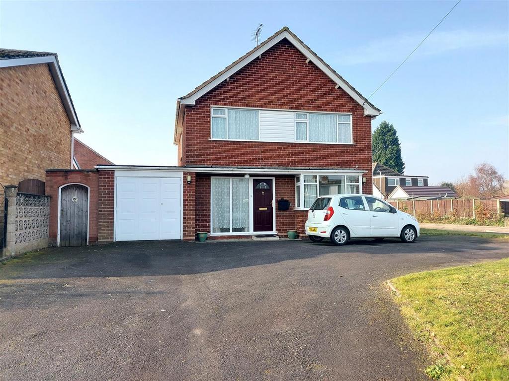 Windermere Way, StourportOnSevern 3 bed detached house for sale £