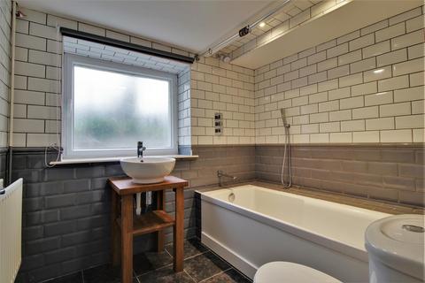 Flat 1, 22 Brunswick Square, Gloucester, GL1 1UN