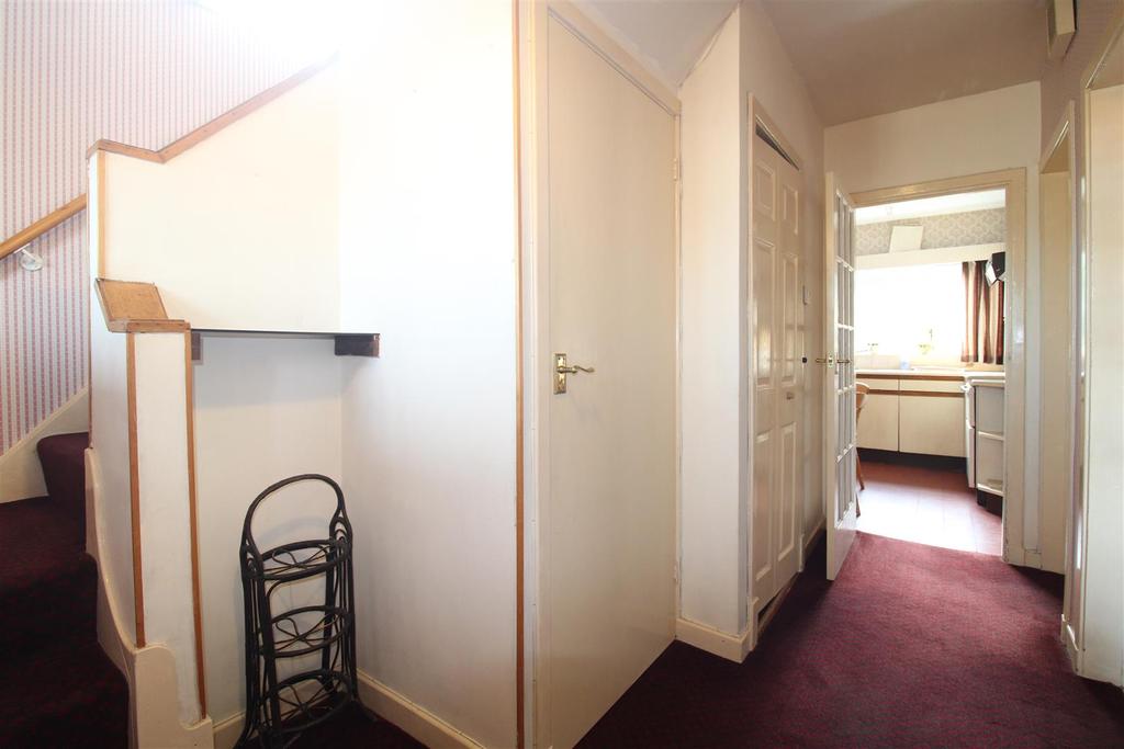 Hyperion Road, Stourton, Stourbridge 3 bed detached house £475,000
