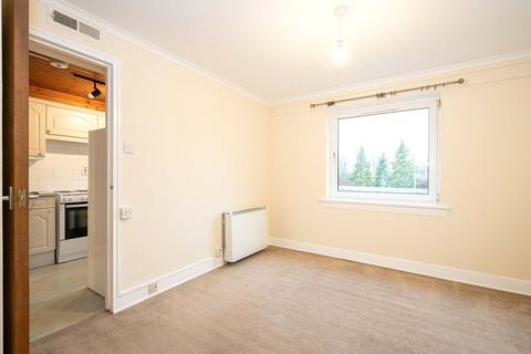 3 bedroom flat to rent - Succoth Court, Ravelston, Edinburgh, EH12