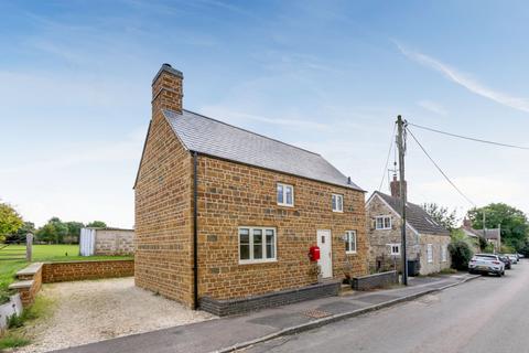 2 bedroom detached house for sale - Culworth, Banbury, Oxfordshire