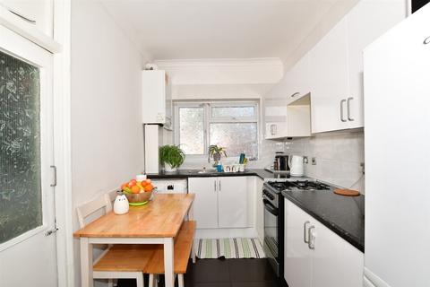 25 Twyford Road, Ilford, IG1 2QN