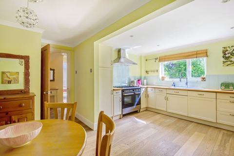 8 Ridgeway Close, Lightwater, GU18 5XU