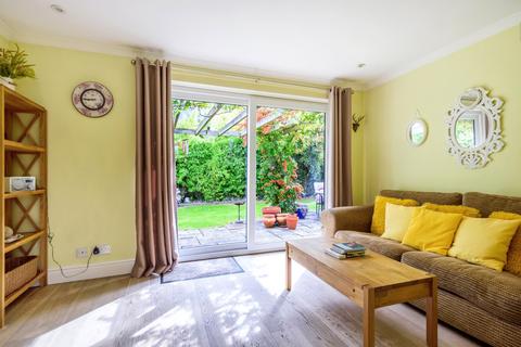 8 Ridgeway Close, Lightwater, GU18 5XU