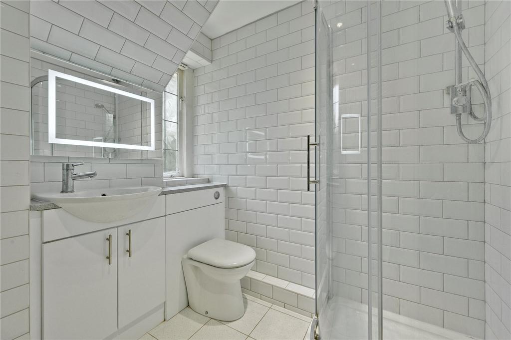 En Suite Bathroom