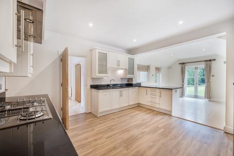 4 bedroom detached house to rent, West Grove, Hersham, Walton-On-Thames, KT12