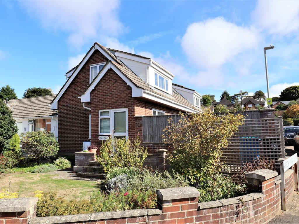 Beech Wood Close, Broadstone, Dorset... 4 bed detached house £575,000