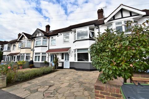 3 bedroom terraced house to rent - Earlshall Road London SE9