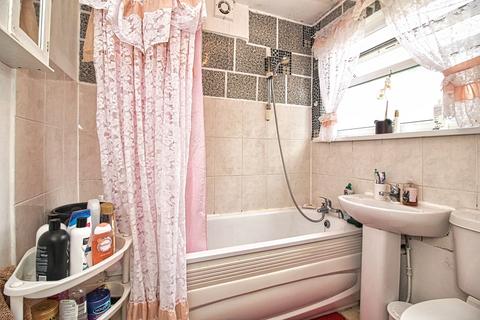 54 Cotleigh Road, Romford, RM7 9AS