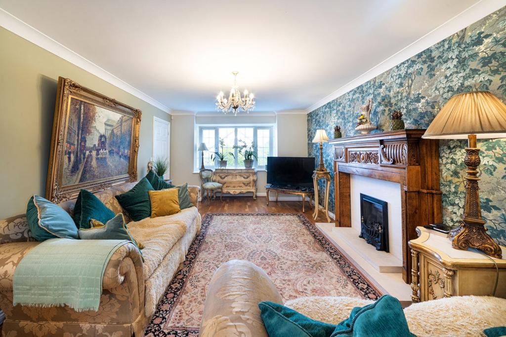 40b Aberconway Road, Prestatyn, Denbighshire LL19 9HL 3 bed detached
