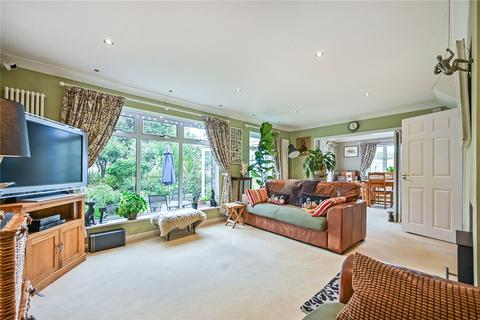 4 bedroom semi-detached house for sale - Cherry Orchard, Woodchurch, Ashford, Kent, TN26