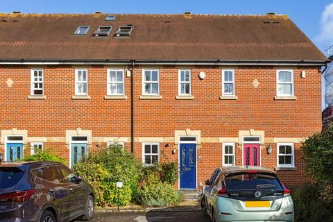2 bedroom terraced house for sale - Plater Drive, Waterside