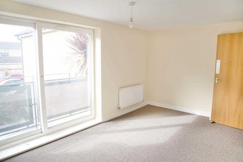 11 Murray Close, London, SE28 0NT