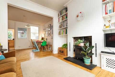 28 Kenilworth Avenue, London, E17 4PE