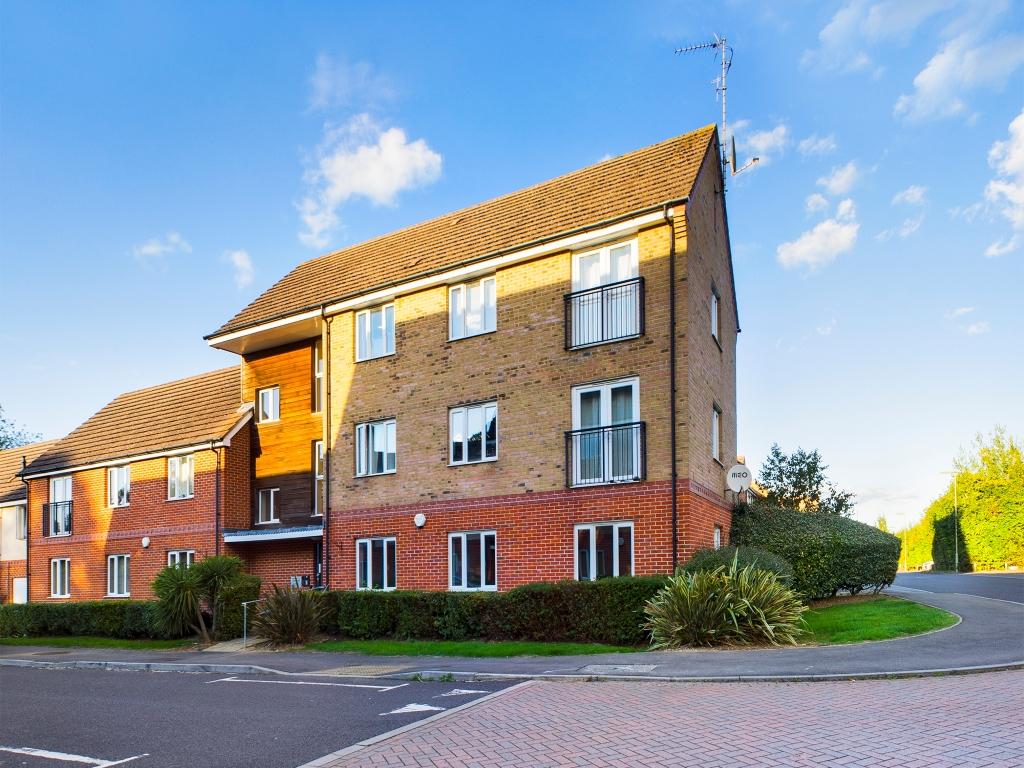 Skippetts Gardens, Basingstoke, RG21 2 bed flat £1,000 pcm (£231 pw)