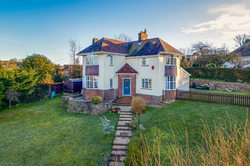 Edginswell Lane, Torquay 4 bed detached house for sale £650,000