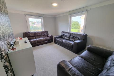 3 bedroom flat to rent, Morrison Drive, Garthdee, Aberdeen, AB10