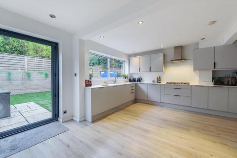 8 Haywards Close, Henley-on-thames, RG9 1UY